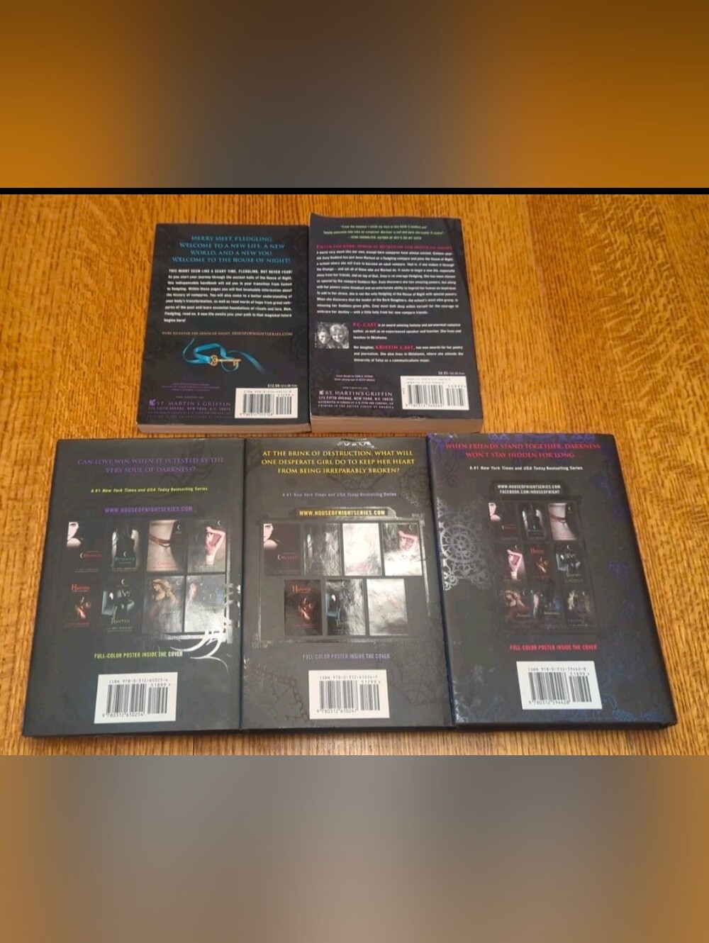 Lot of 5- House of Night Novel Books Series Mystery & Magic- 2 PB and 3 HC - Picture 3 of 11